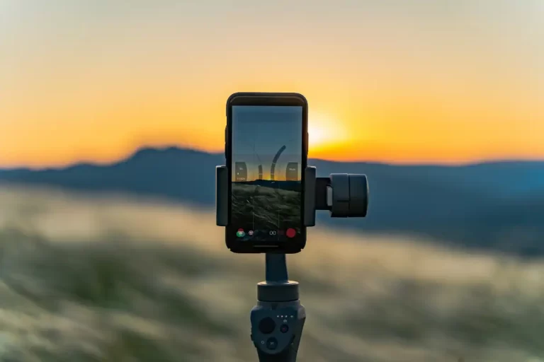 Aprenda a Fotografar a Aurora Boreal Usando o Modo Manual do Smartphone ou Com a Ajuda de Aplicativos